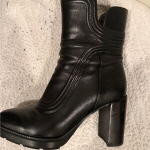 Aquatalia Black Leather Ankle Boots